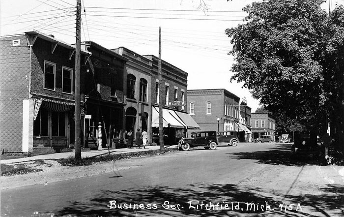 Litchfield - Old Postcard Photo (newer photo)